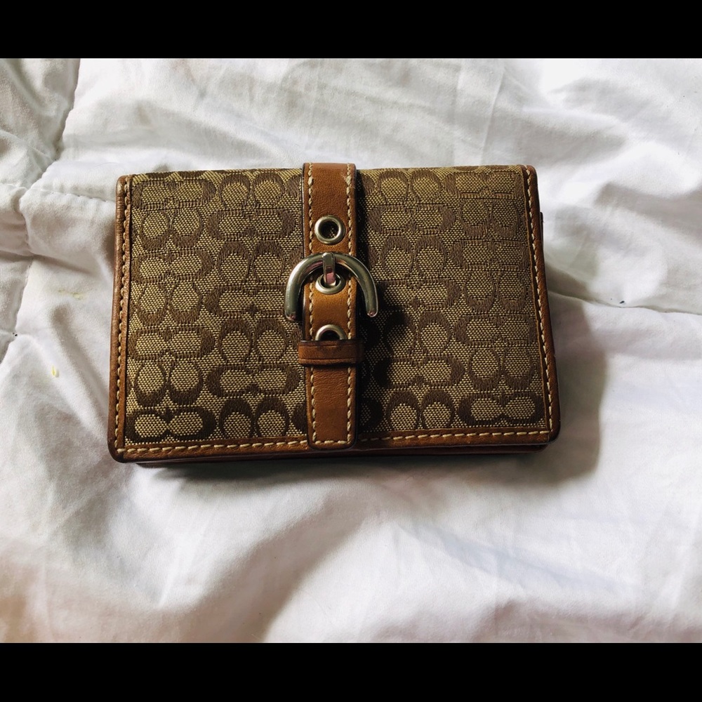 Vintage Coach leather change purse ID holder